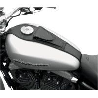 TANK-PANEL HD SPORTSTER 2004-2022 AVEC POCHE SANS CLOUS RESERVOIR 3.3 GALLONS...MUSTANG BIB TANK W/POUCH XL3.3 PL 07010512 / 93326