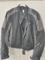 ACCESSOIRE DOKAZION...BLOUSON DMP TAILLE S BON ETAT AVEC DOUBLURE HIVER et SANS LES COQUES...LA BOUTIQUE DU BIKER