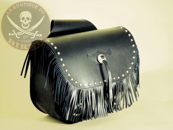 SACOCHES CAVALIERES CLOUS + FRANGES 32 LITRES...SP349...SPAAN-LA BOUTIQUE DU BIKER